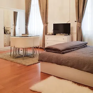https://ekszerdoboz-a-budai-var-alatt.inbudapesthotels.com